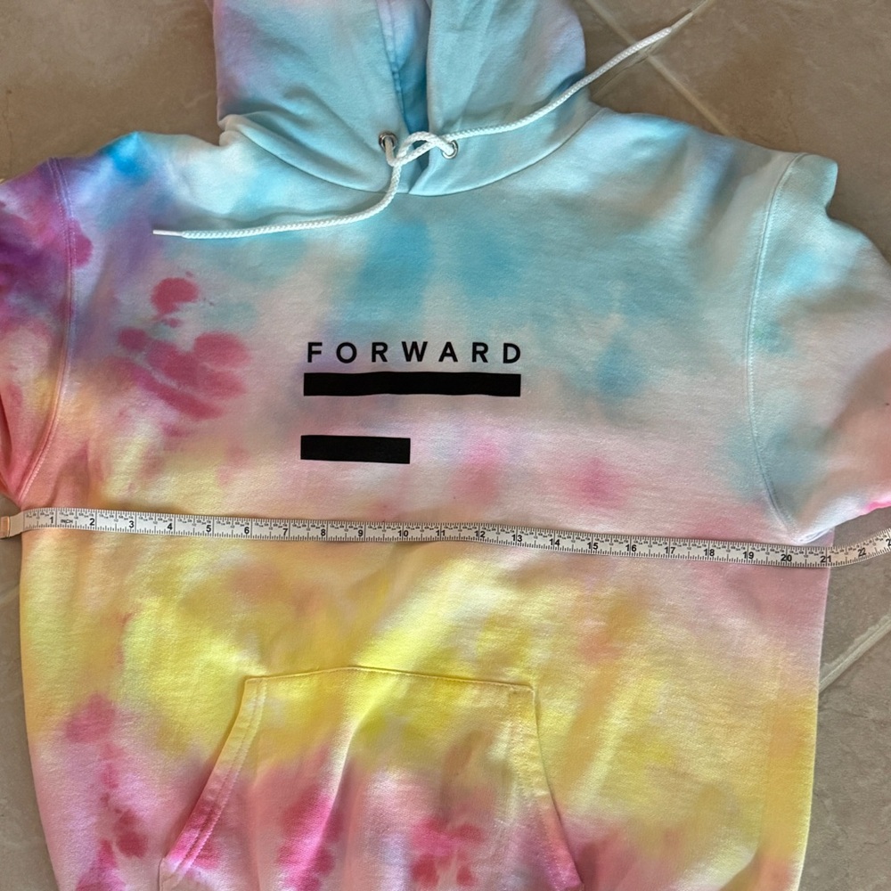 **BRAND NEW** FORWARD TIE-DYE HOODY- WORN BY JASON SUDEIKIS - GOLDEN GLOBES (M) - Picture 11 of 12